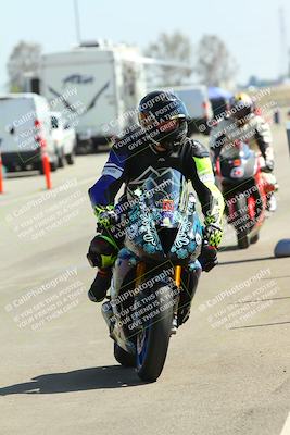 media/Sep-20-2025-TrackDaz (Sat) [[27f0cde673]]/Around the Pits/